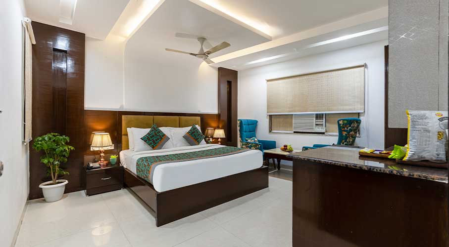 Super deluxe suite at Aman Suites Mahipalpur - best hotel near airport