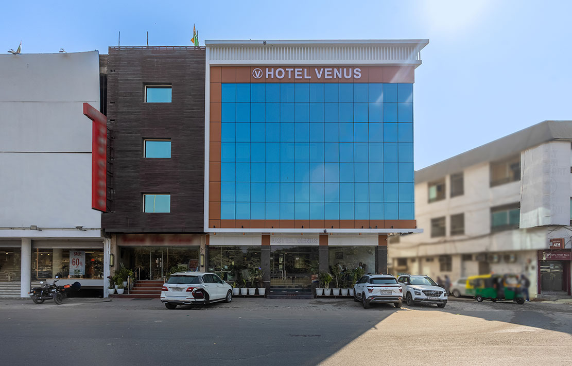 Guest room at Arch The Venus Hotel - best star hotel Delhi airport area