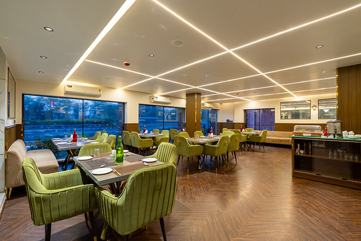 Hotel dining refreshment